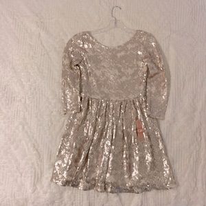 NWT_Long Sleeve Gold Sequin Open Back A-Line Party Dress